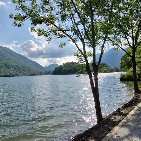 아파트 Dolcevita Apartment-your Vacation On Lakes 카를라조